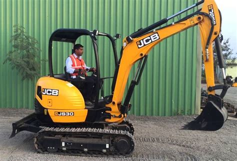 jcb 30 plus mini excavator price india|jcb mini crawler 3050.